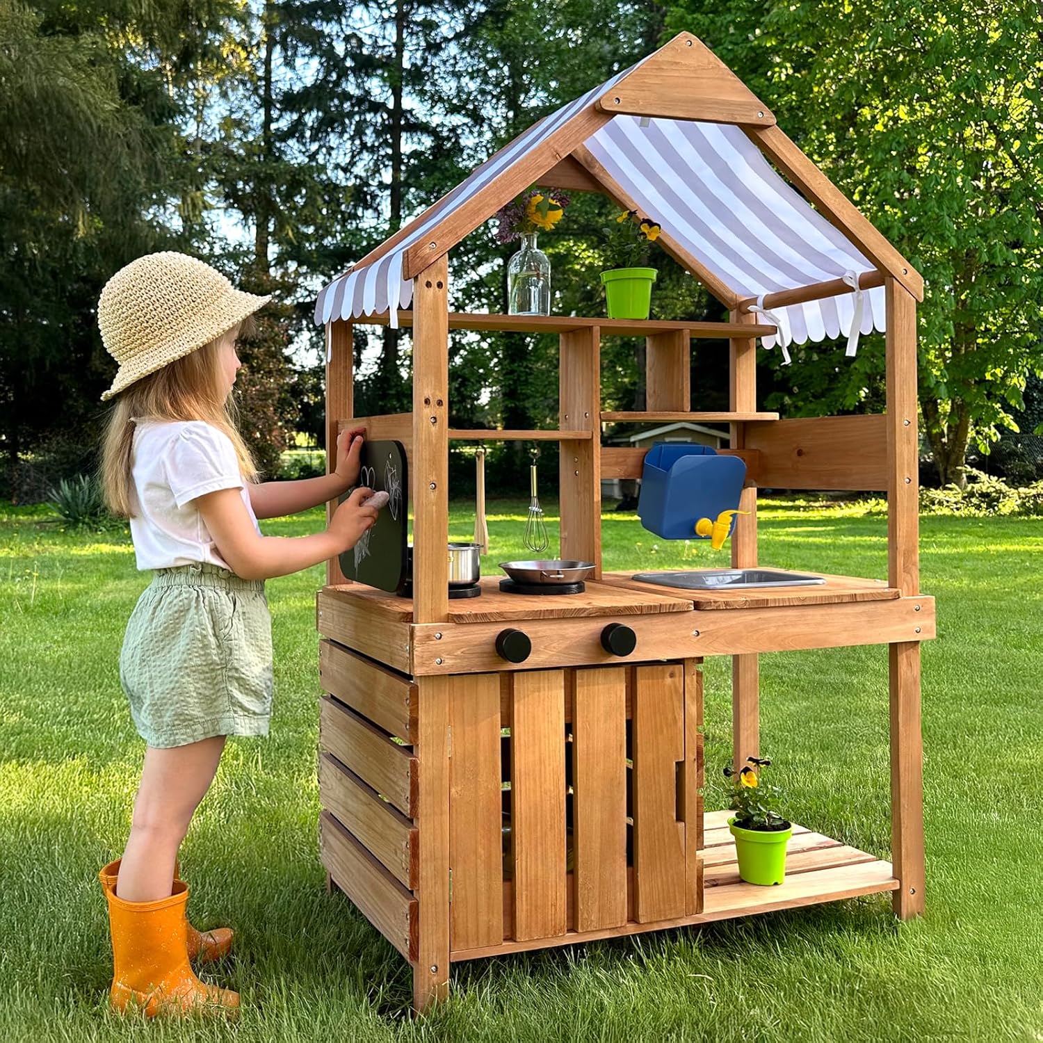 Kids Outdoor Chalkboard - # مجموعة ألعاب الطين الخارجية للأطفال