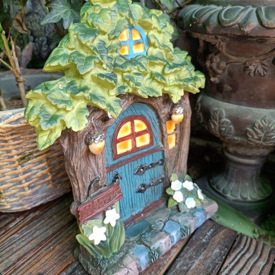 باب خشبي مصغر للجنومات والجنيا - مراجعة Kids Outdoor Fairy Garden وسعره