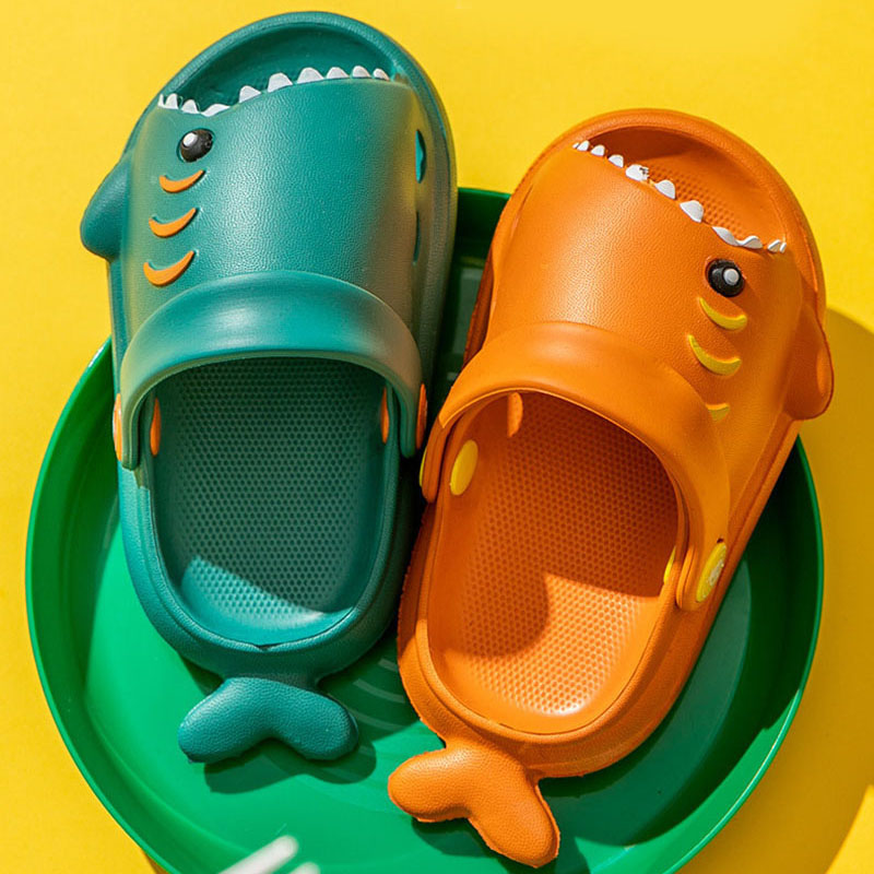 صنادل أطفال للأطفال على شكل قر - مراجعة Kids Indoor Outdoor Slippers وسعره