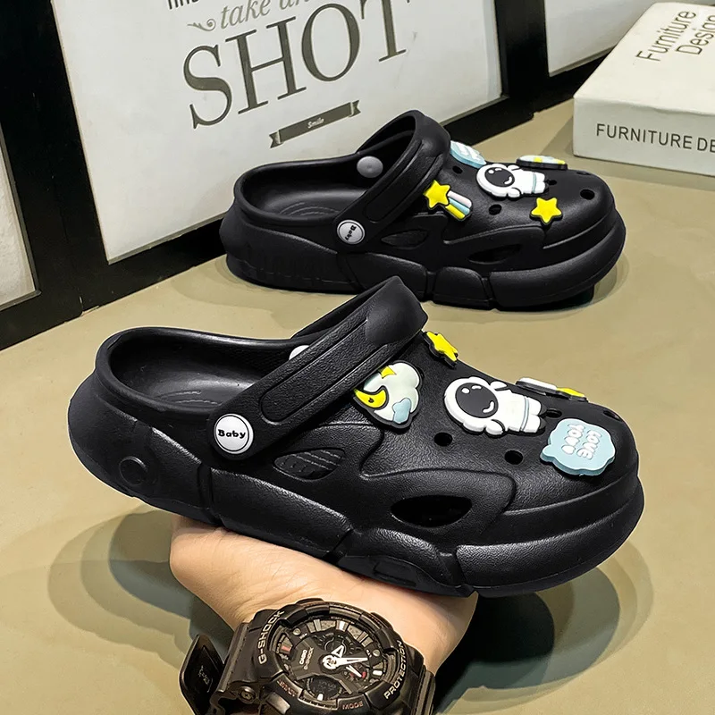 صنادل الأطفال المضادة للانزلاق - مراجعة Kids Indoor Outdoor Slippers وسعره